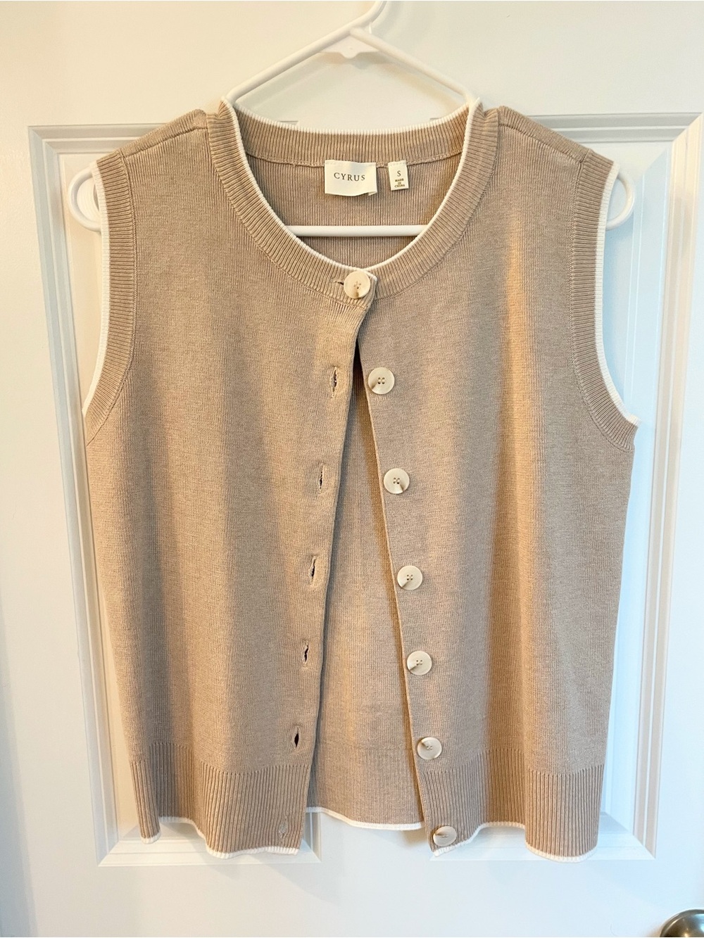 Cyrus Sleeveless Button-Front Knit Top